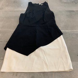 HALSTON HERITAGE BLACK WHITE BACK OUT DRESS SZ 8
